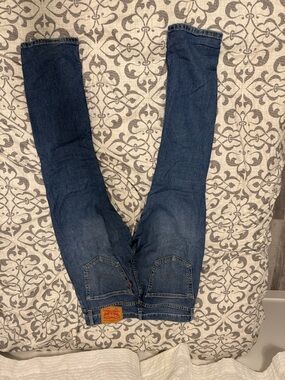 Levi's Women's Dark Blue Skinny Jeans